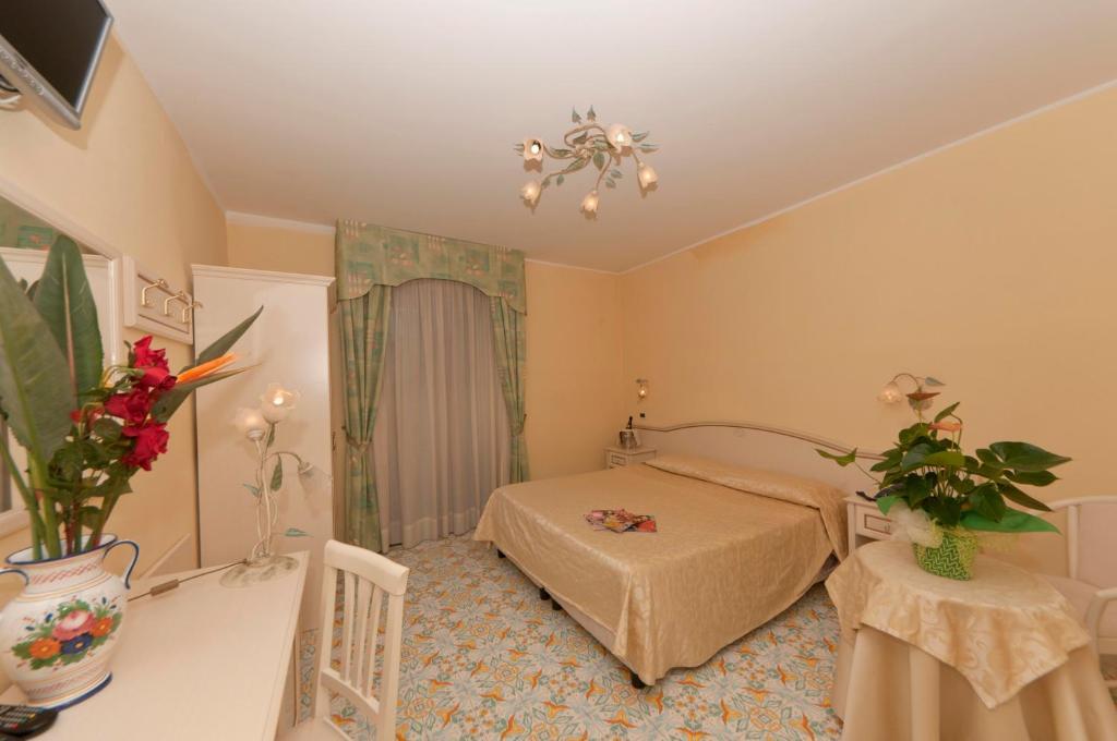 Hotel Villa Franca Forio di Ischia Pokoj fotografie
